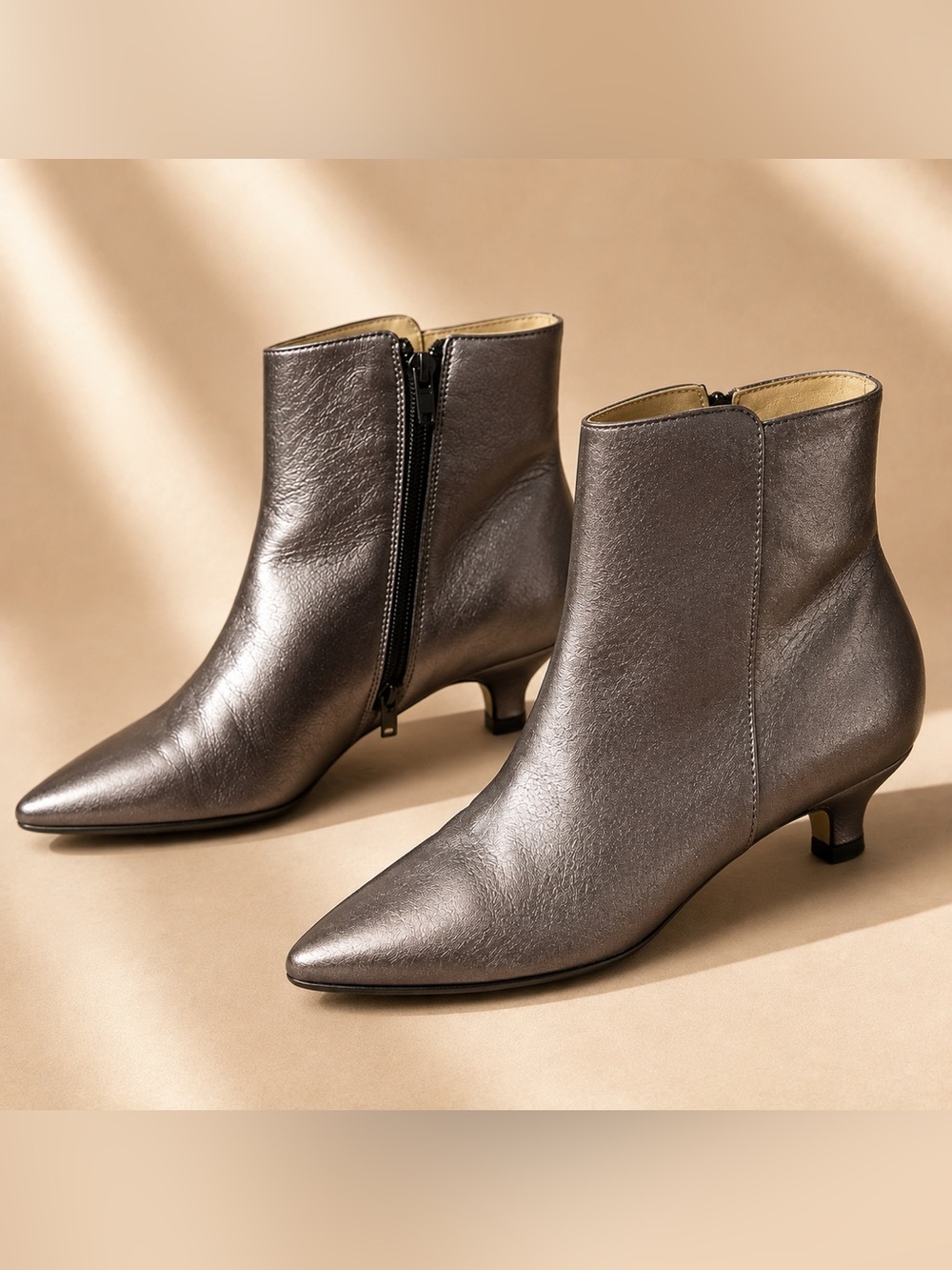 Amalfi by Rangoni Italy Brown Leather Pointed Toe Ankle Booties Kitten Heel 7.5